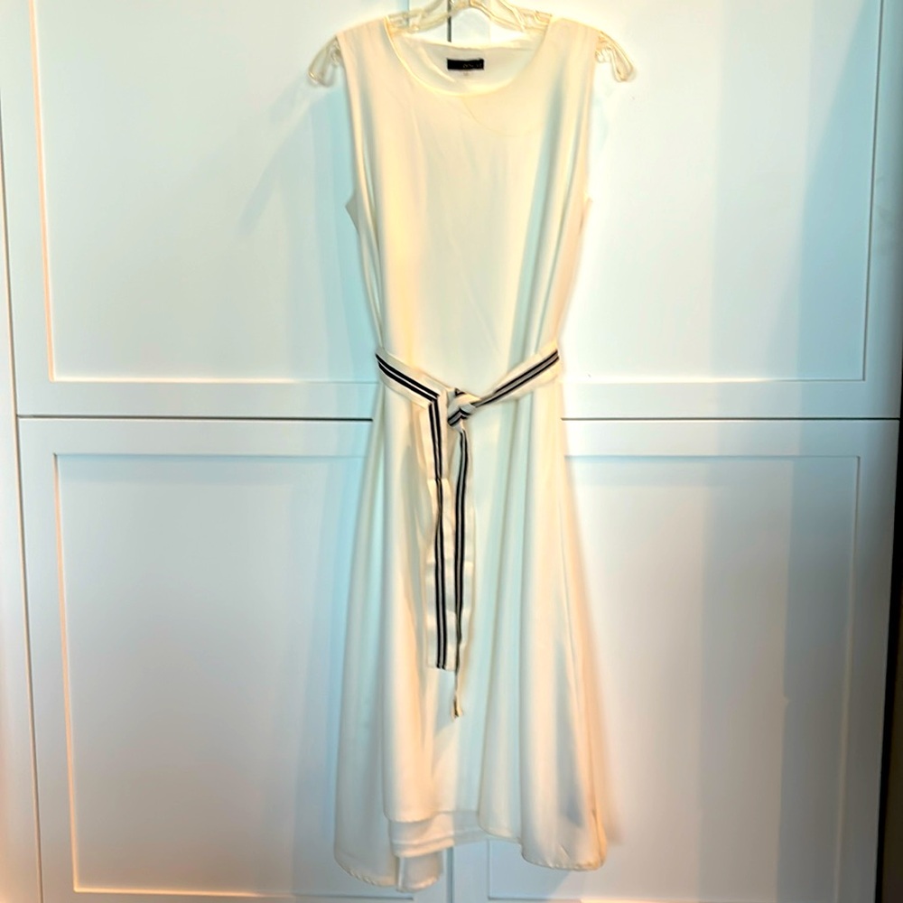 Women’s Renuar white mid length sleeveless dress